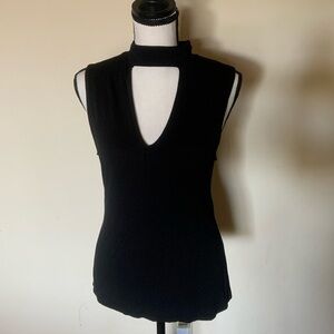 Polly and Esther keyhole neck bodycon sleeves shirt size large